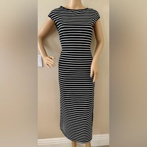 Black white striped T-shirt casual dress sm/med 5/7